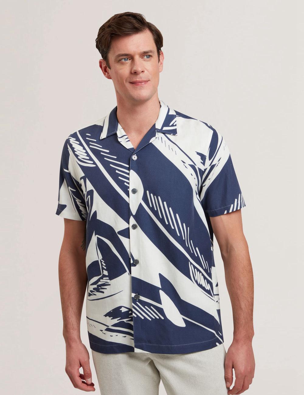Men Ted Baker HEUKELS - Short Sleeve Relaxed Fish Print Casual Shirts Mid-Navy | India  MXZI-21736