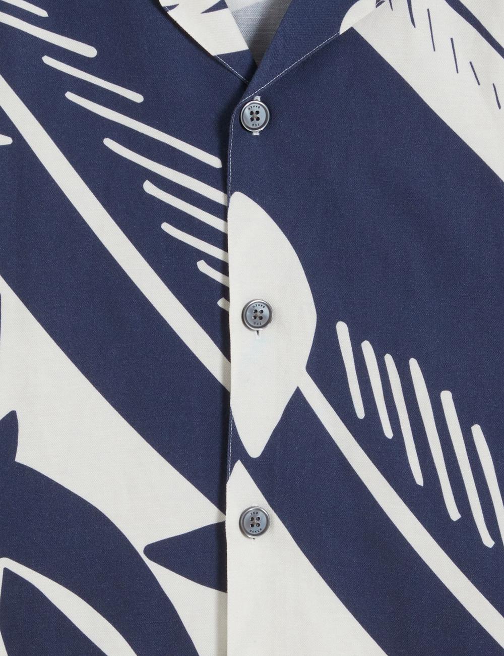 Men Ted Baker HEUKELS - Short Sleeve Relaxed Fish Print Casual Shirts Mid-Navy | India  MXZI-21736