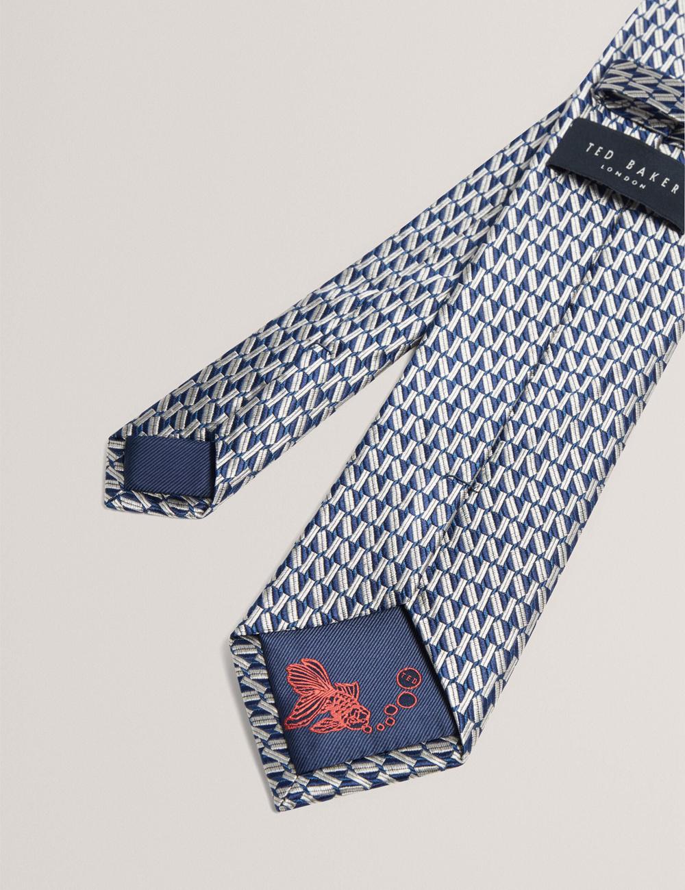 Men Ted Baker MILAK - Geometric Pattern Silk Ties Navy | India  MELZ-76109