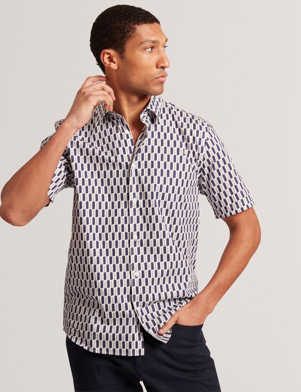Men Ted Baker PEARSOS - Geo Print Short Sleeve Cotton Casual Shirts Navy | India  FCRS-80172