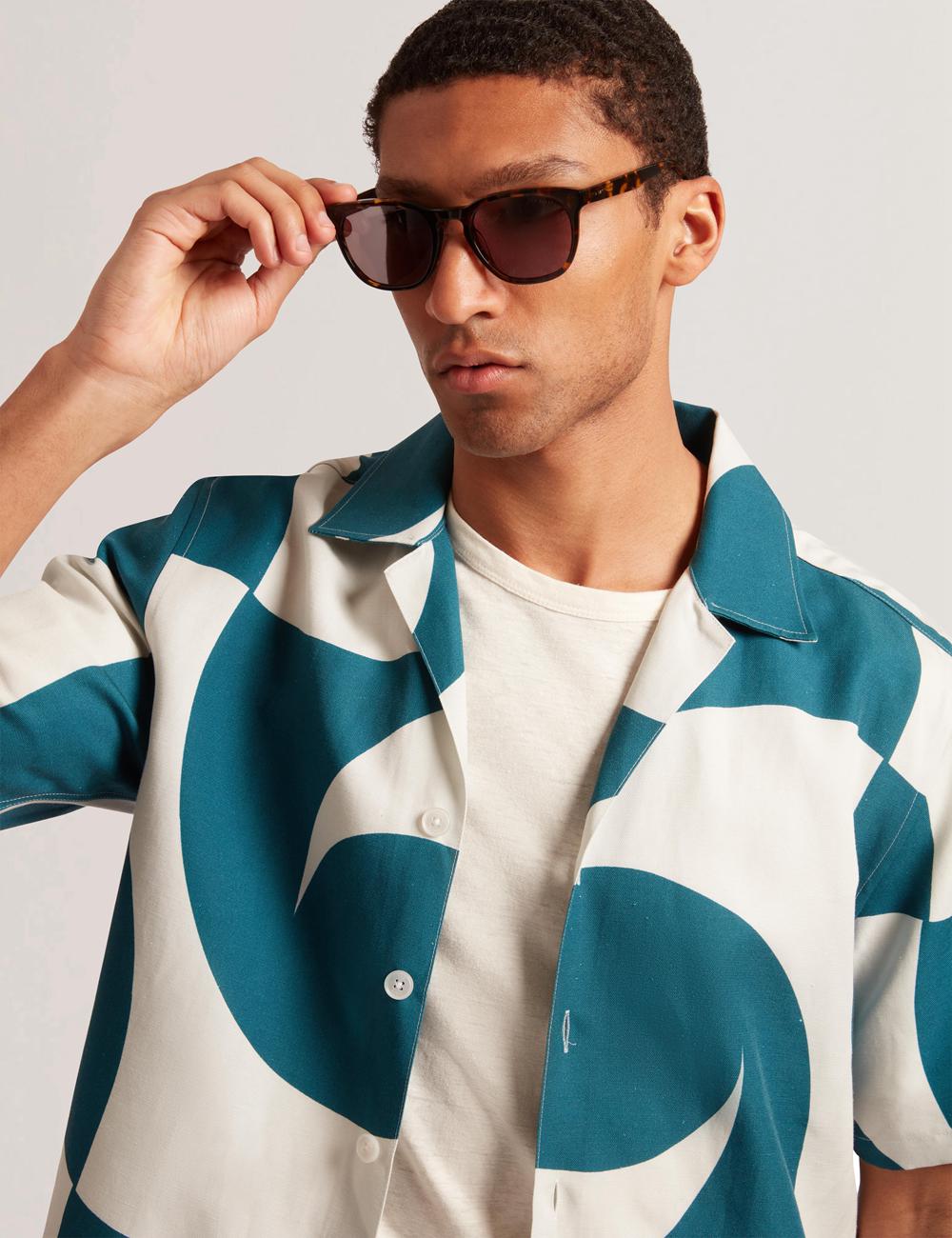 Men Ted Baker ROLDAN - Short Sleeve Oversized Swirl Print Casual Shirts Turquoise | India  GKIP-18972