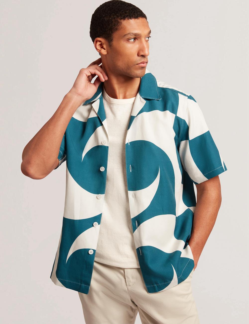 Men Ted Baker ROLDAN - Short Sleeve Oversized Swirl Print Casual Shirts Turquoise | India  GKIP-18972