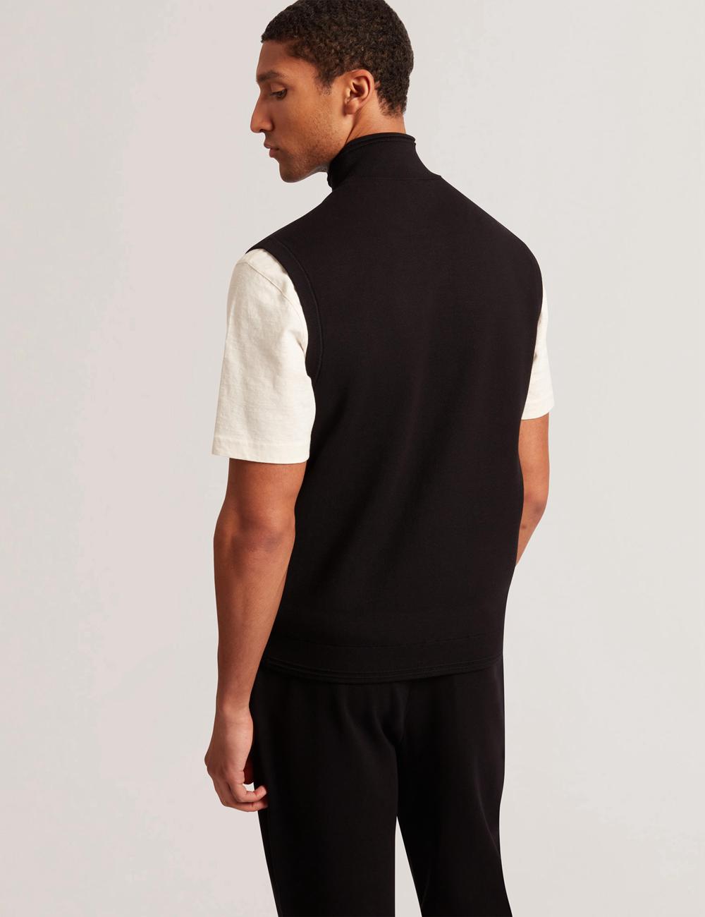 Men Ted Baker TERINCE - Zip-Through Funnel Neck Gillets Black | India  LYNG-68095
