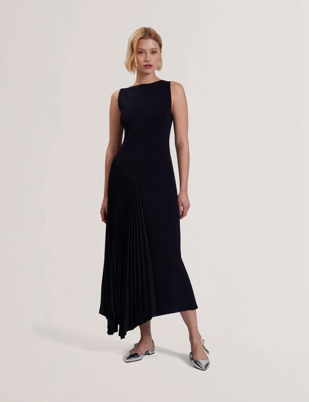 Women Ted Baker AZZINA - Pleated Panel Sleeveless Knitted Midi Dresses Navy | India  VHME-52074