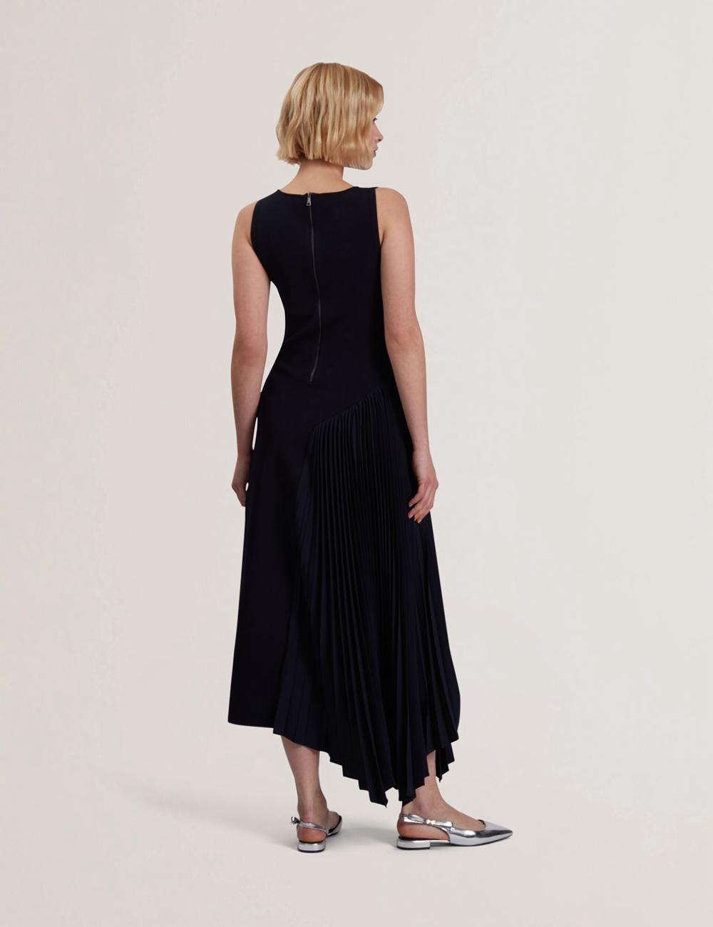 Women Ted Baker AZZINA - Pleated Panel Sleeveless Knitted Midi Dresses Navy | India  VHME-52074