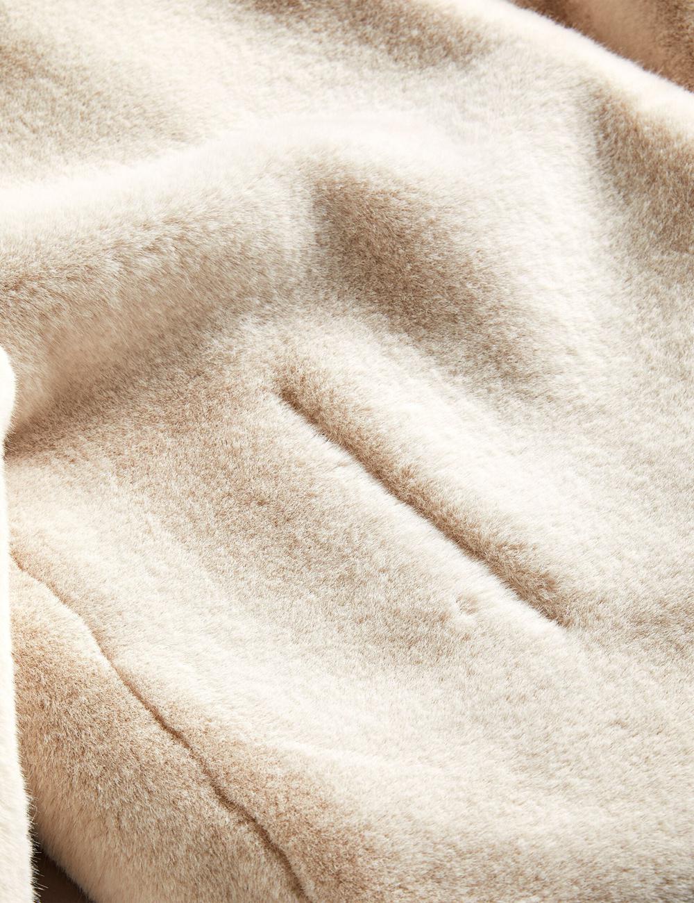 Women Ted Baker LILIAM - Faux Fur Collared Short Coat Jackets Ivory | India  SLTO-72341