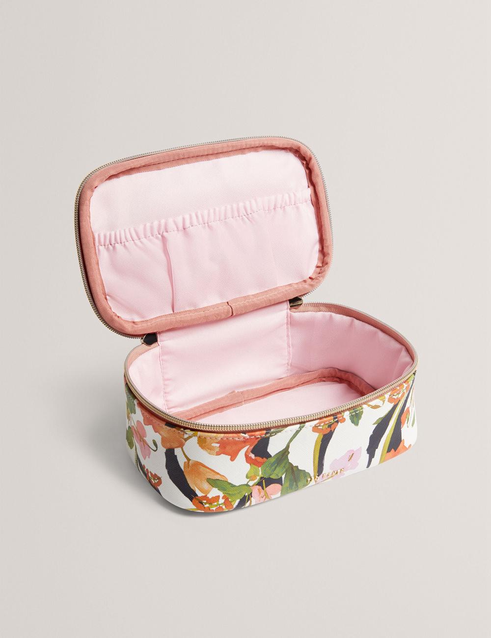Women Ted Baker LOUIAA - Floral Printed Small Top Handle Wash Bags White | India  LNTZ-80194