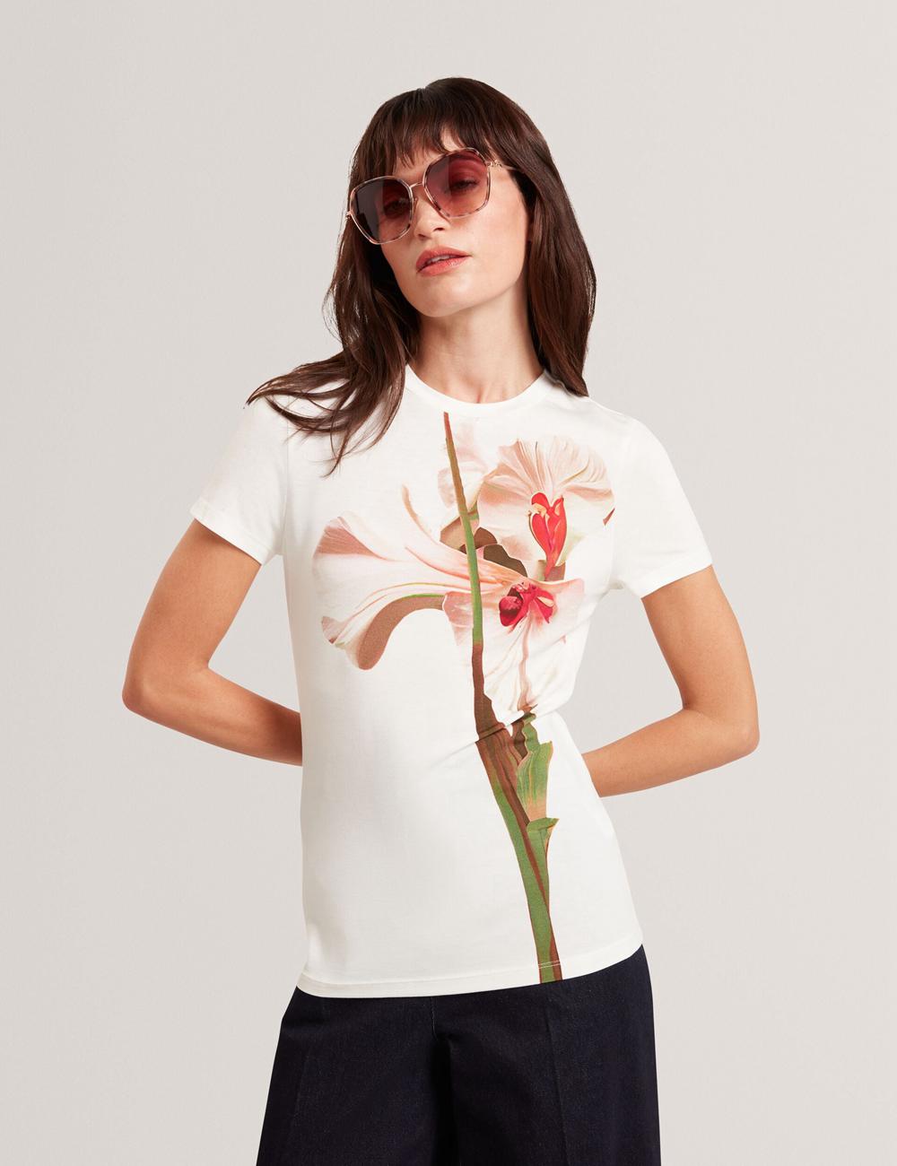 Women Ted Baker MEELIEE - Floral Graphic Fitted Crew Neck T-Shirts Nude-Pink | India  NJBU-67314