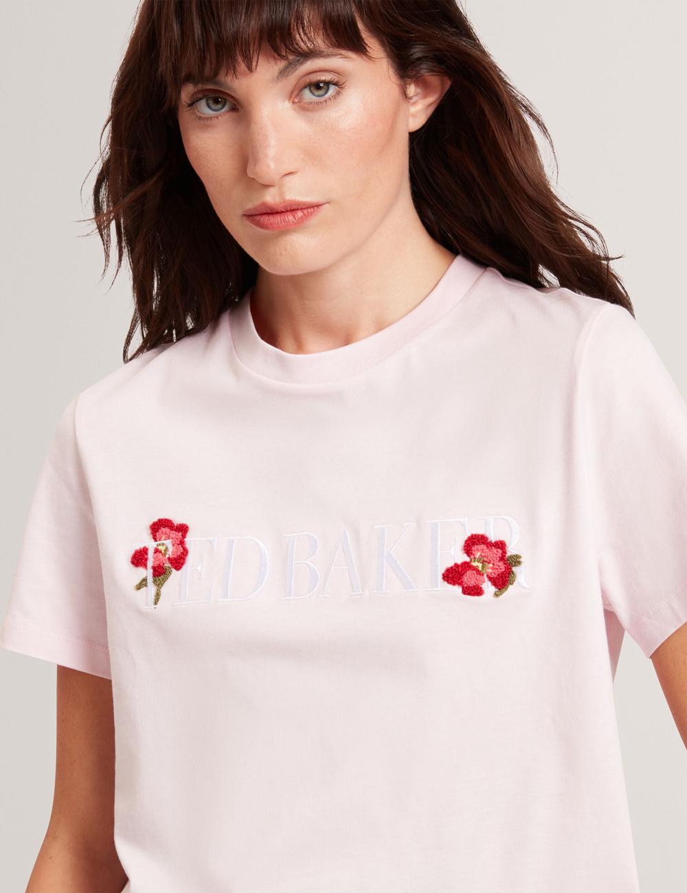 Women Ted Baker MOLII - Embroidered Logo Cropped Cotton T-Shirts Pink | India  JPXC-53018