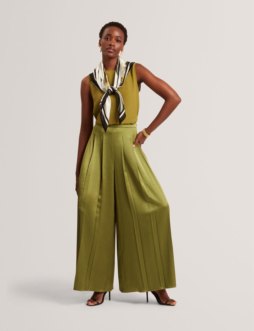 Women Ted Baker SHAMRA - Silk Blend Seam Detail Tops Mid-Green | India  UDVY-12403